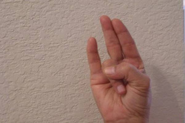 hand-yoga_5-622x465